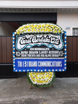 Papan Bunga Duka di Patemon